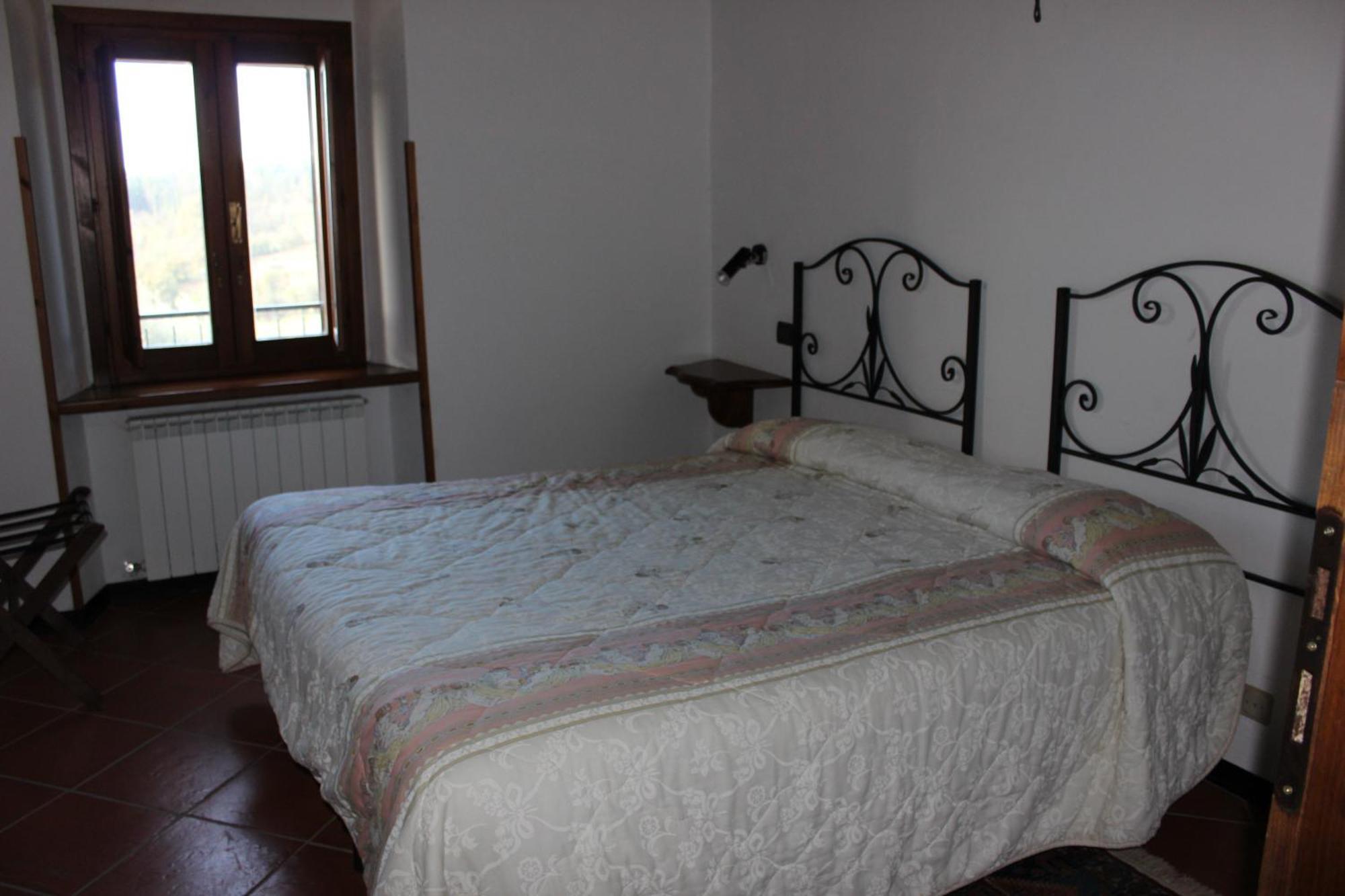 Agriturismo La Ginestrella Civitella D'Arna Ruang foto