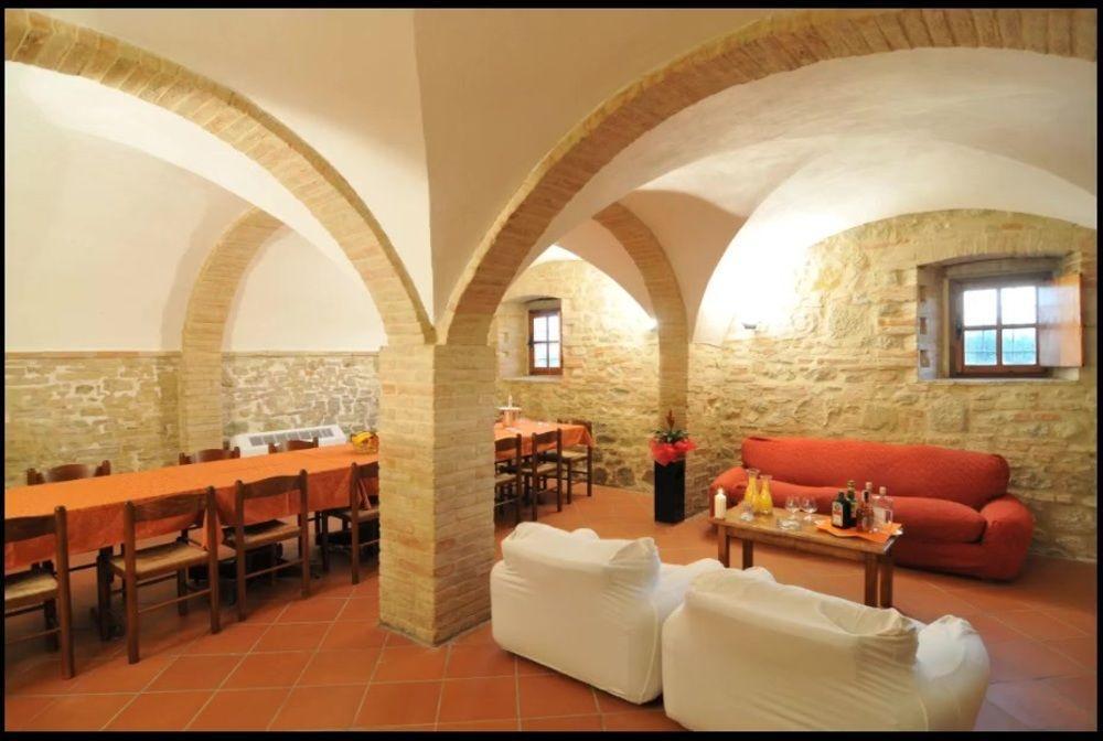 Agriturismo La Ginestrella Civitella D'Arna Bagian luar foto
