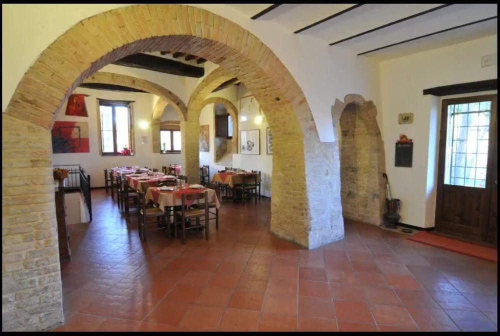 Agriturismo La Ginestrella Civitella D'Arna Bagian luar foto