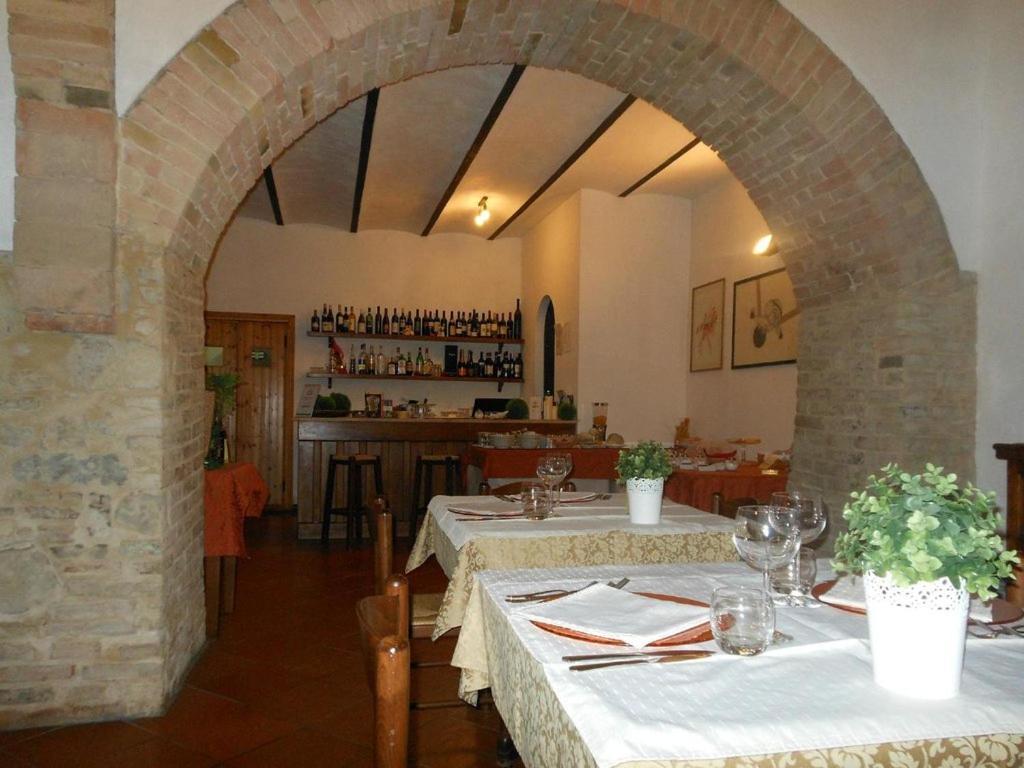 Agriturismo La Ginestrella Civitella D'Arna Bagian luar foto